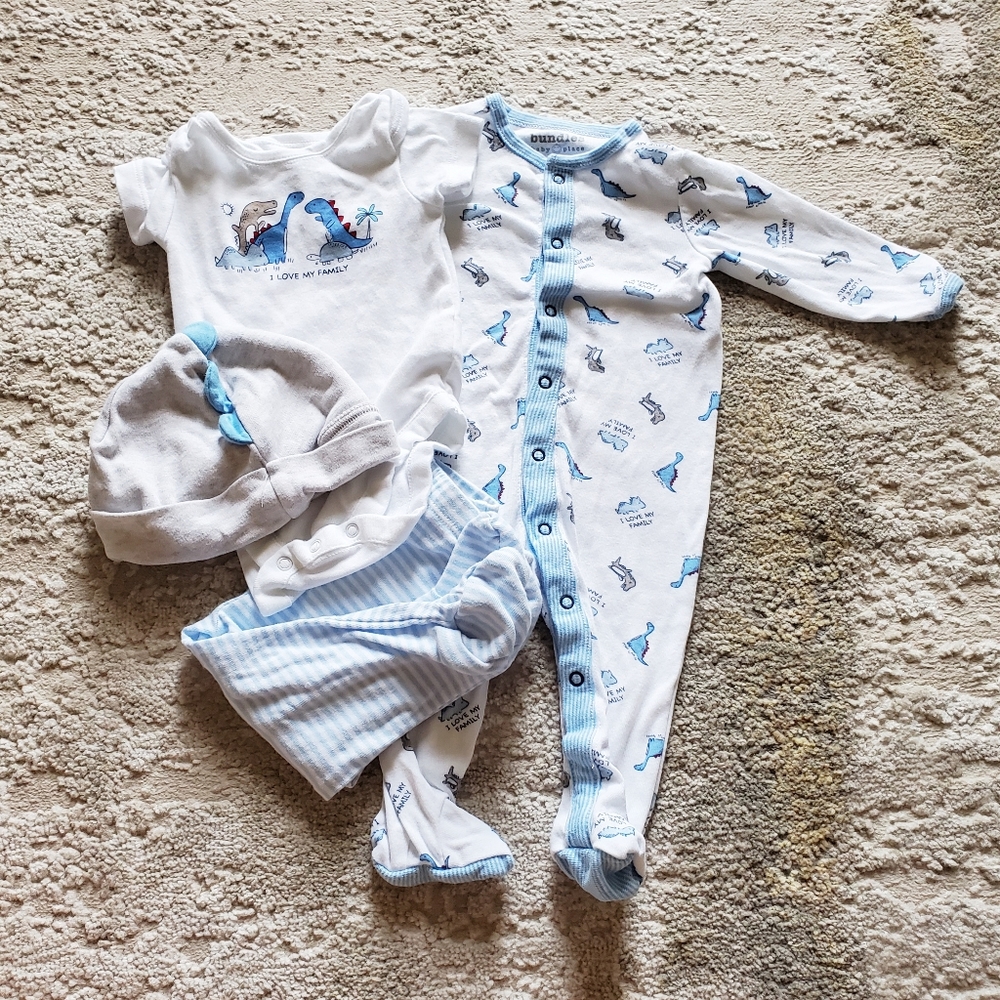3/$25 Baby Boy 0-3M Dino Set with Sleeper